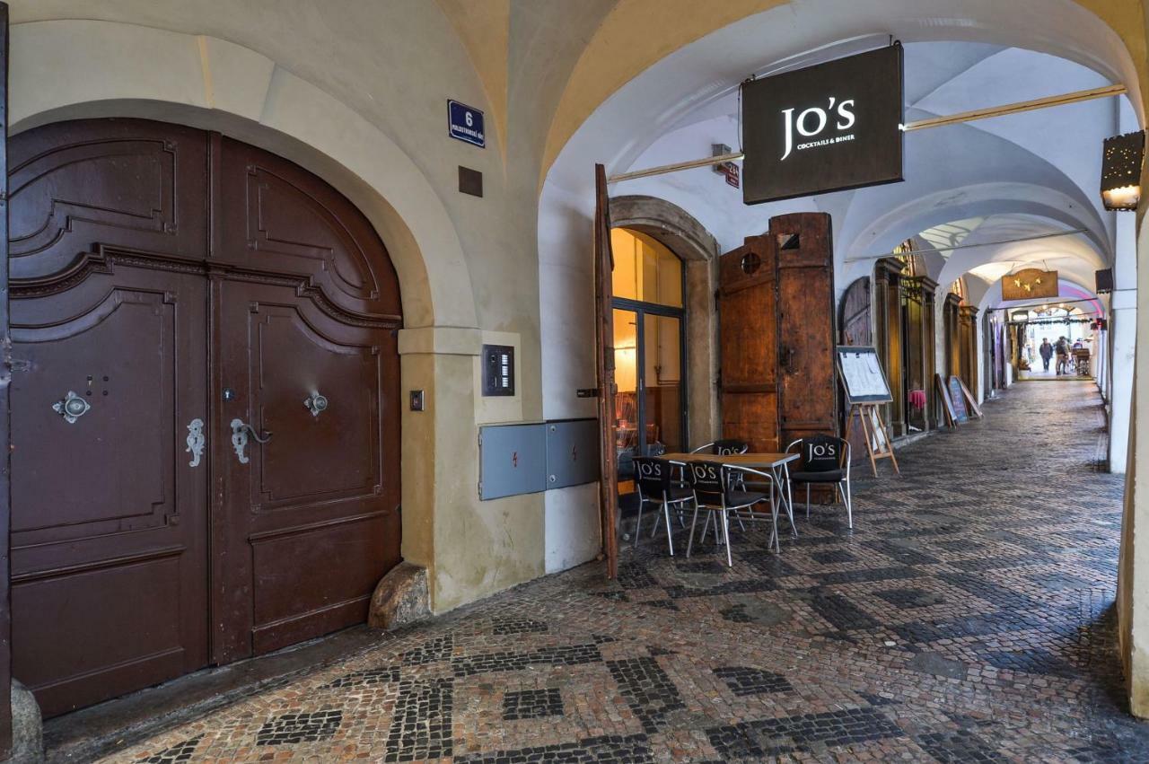 Romantic Apartment Prague Near Charles Bridge Exterior foto